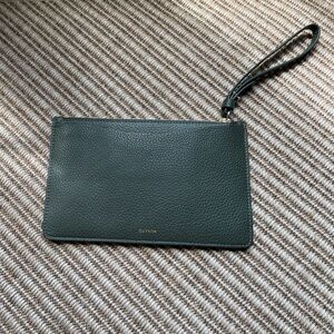 Cuyana, Slim Wristlet Wallet, Dark Olive